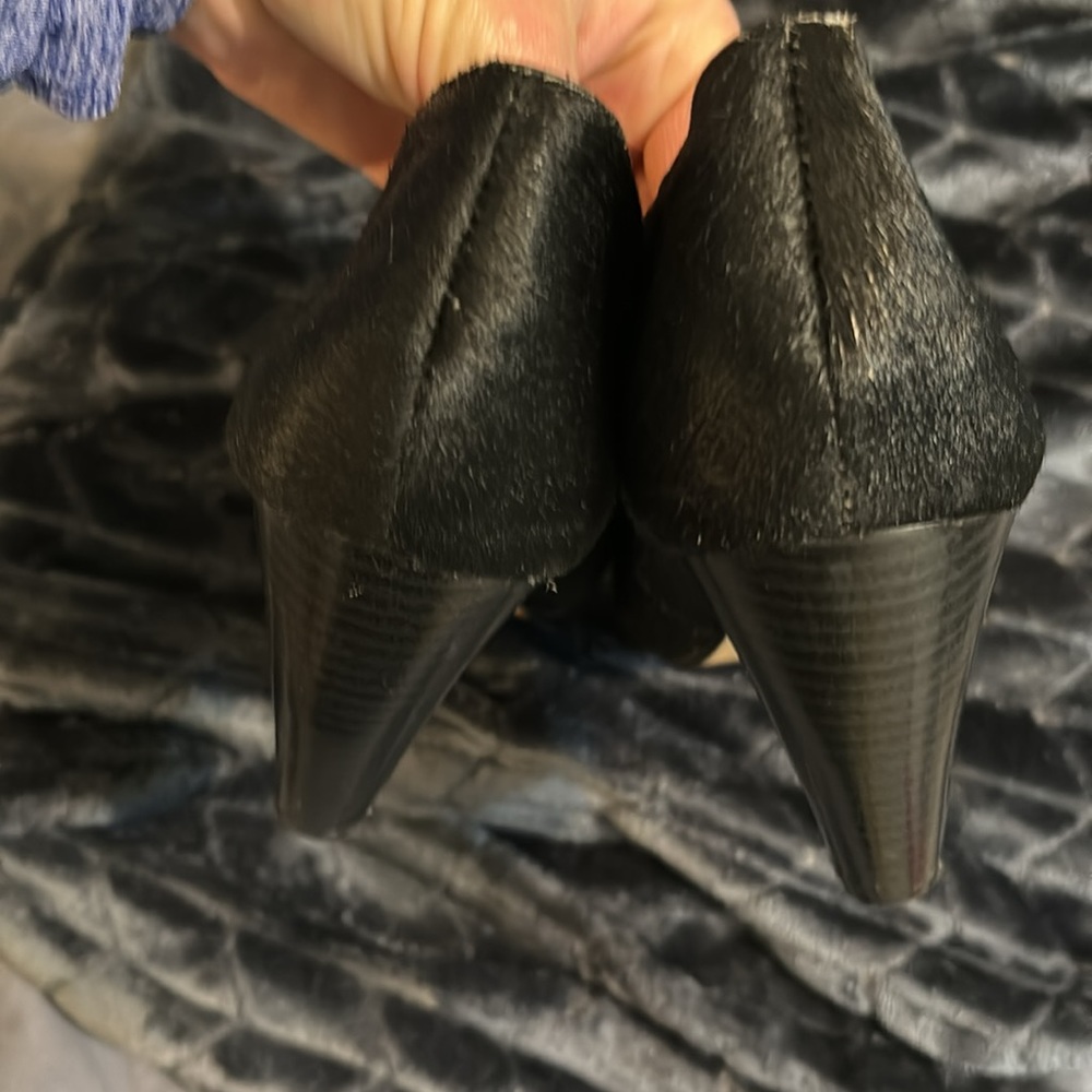 Heels - Picture 2 of 7